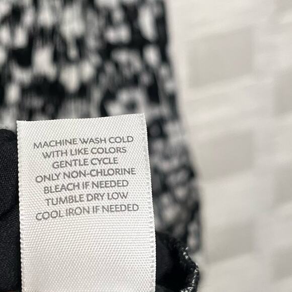 J. Jill Wearever Collection Black And White Geometric Print Shift Dress Size XL - Picture 7 of 11